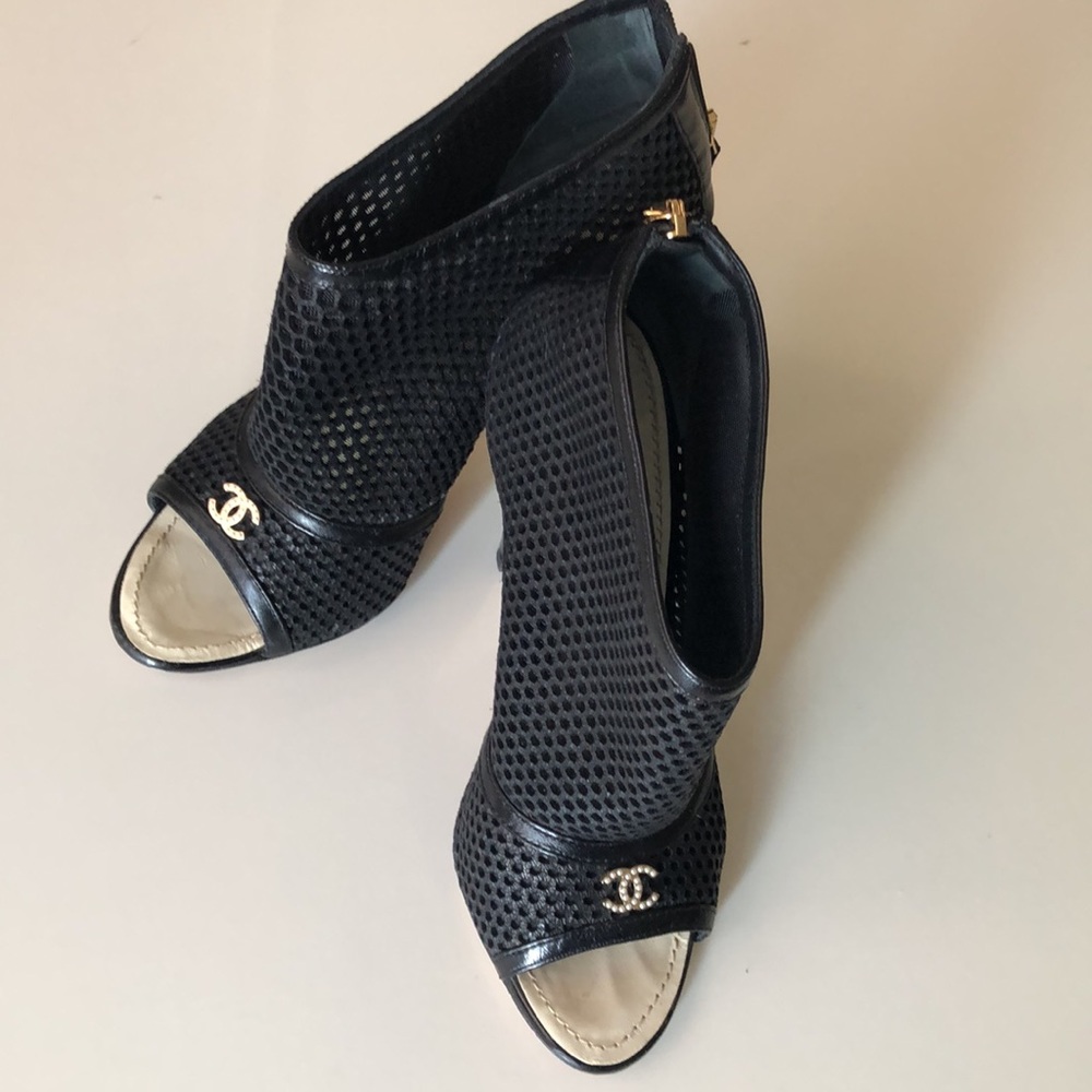 CHANEL BOOTIES size: 37.5 Made in Italy 🇮🇹